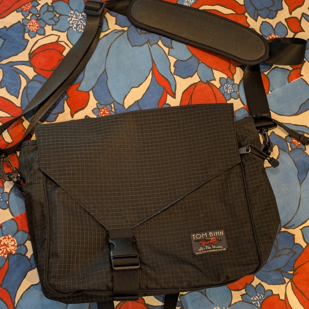 Tom Bihn Maker's Bag - black halcyon/island